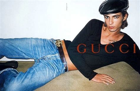 2001 gucci